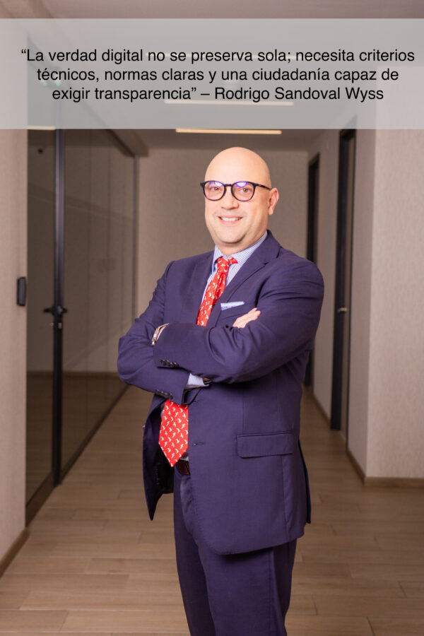 Juan Rodrigo Sandoval Wyss abogado fantasma