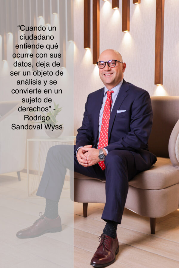 Rodrigo Sandoval Wyss “Cuando un ciudadano entiende qué ocurre con sus datos, deja de ser un objeto de análisis y se convierte en un sujeto de derechos
